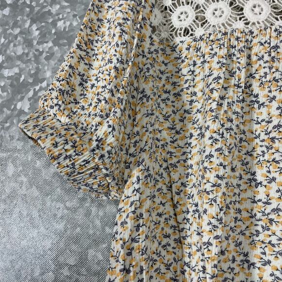 Everleigh Women's Butter Yellow Calico Lace Yoke High Neck Boho Top - Size XS - Picture 3 of 7